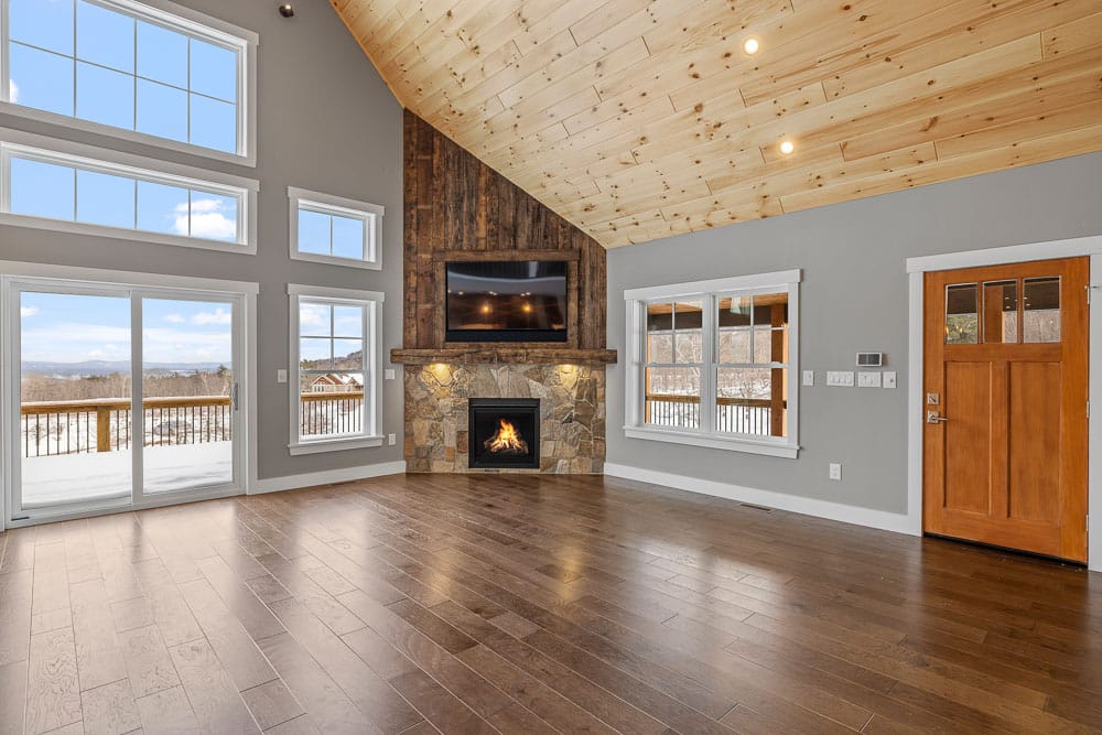 stunning room with elegant wood flooring and large 2025 02 04 01 48 55 utc